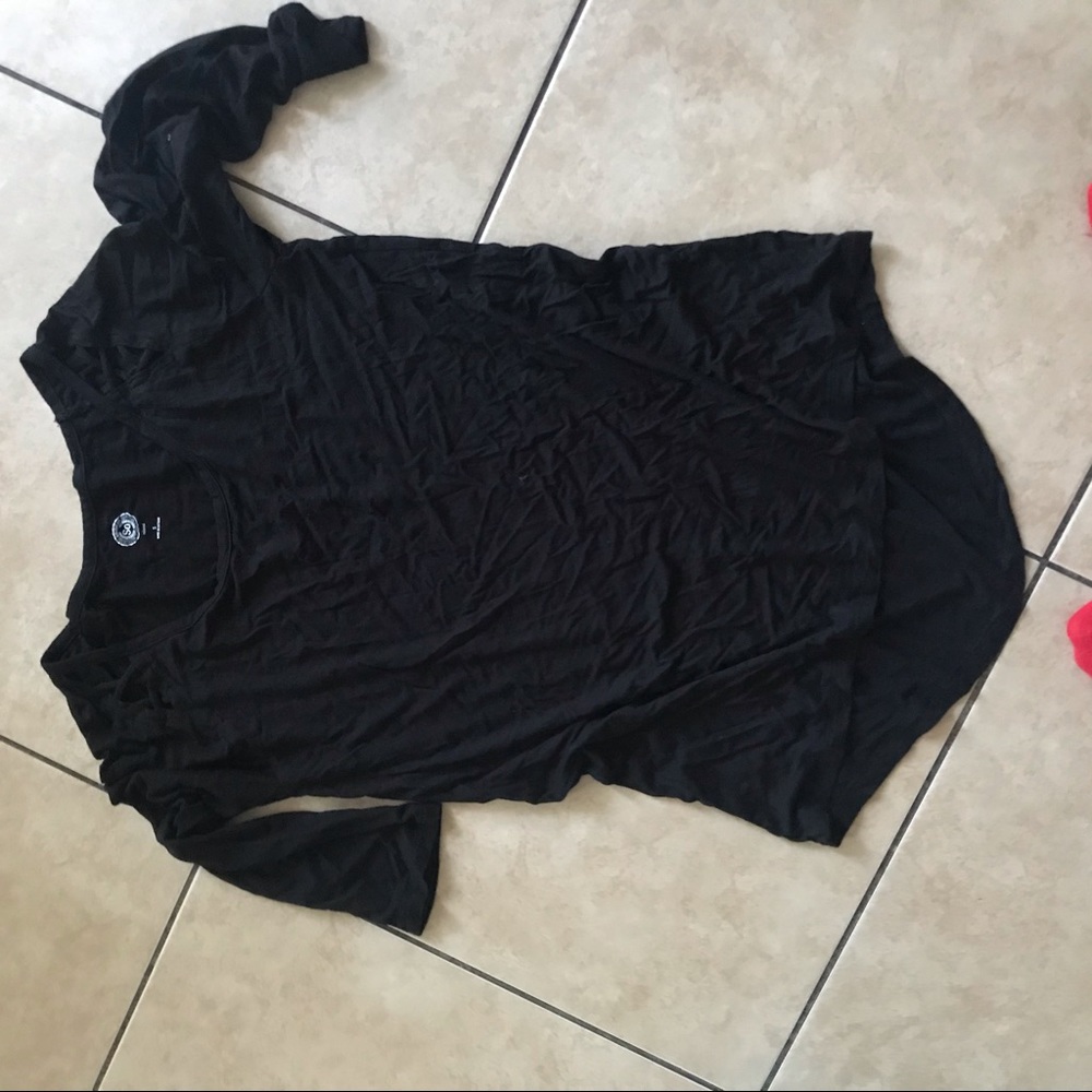 Clothes - Picture 5 of 15